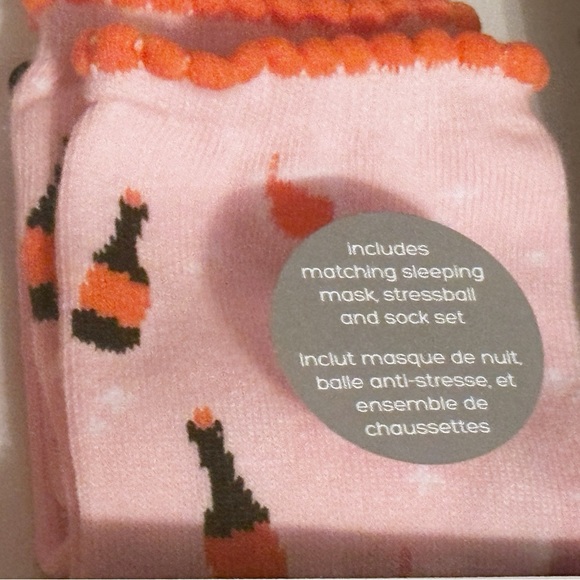 NWT GAL- entines /valentines gift box - Picture 2 of 2